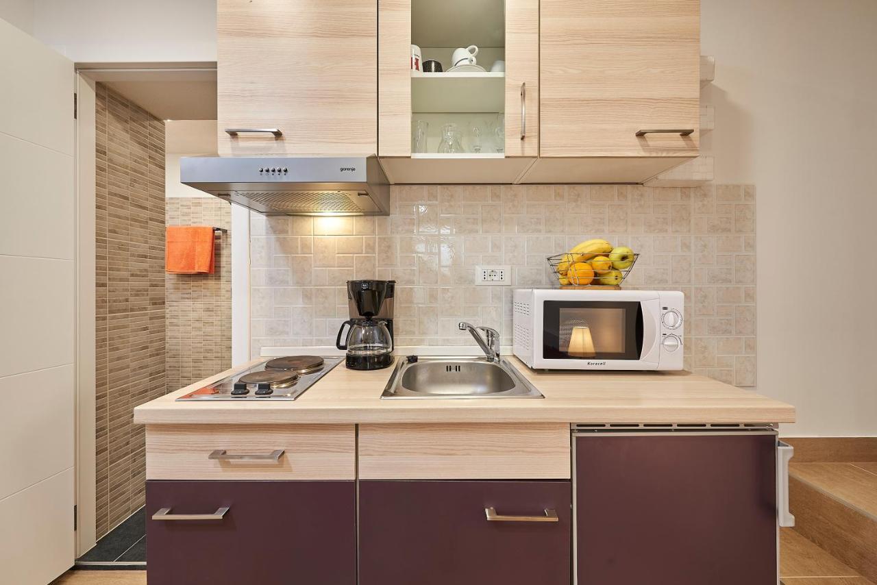 Studio Apartment Bascan Trogir Exterior foto